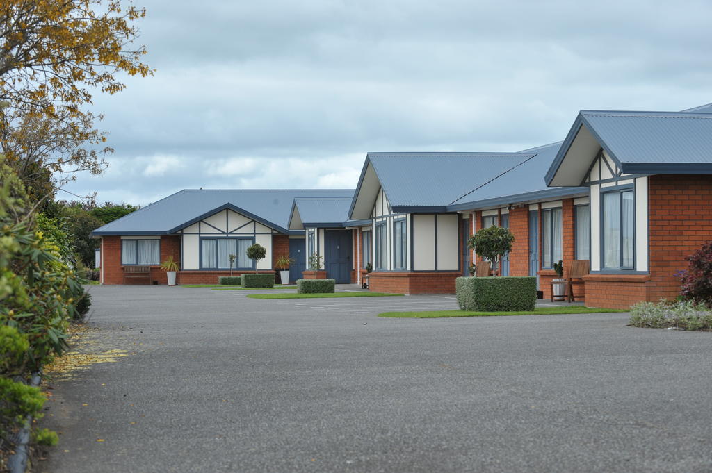 هاويرا Tudor Lodge Motel الغرفة الصورة