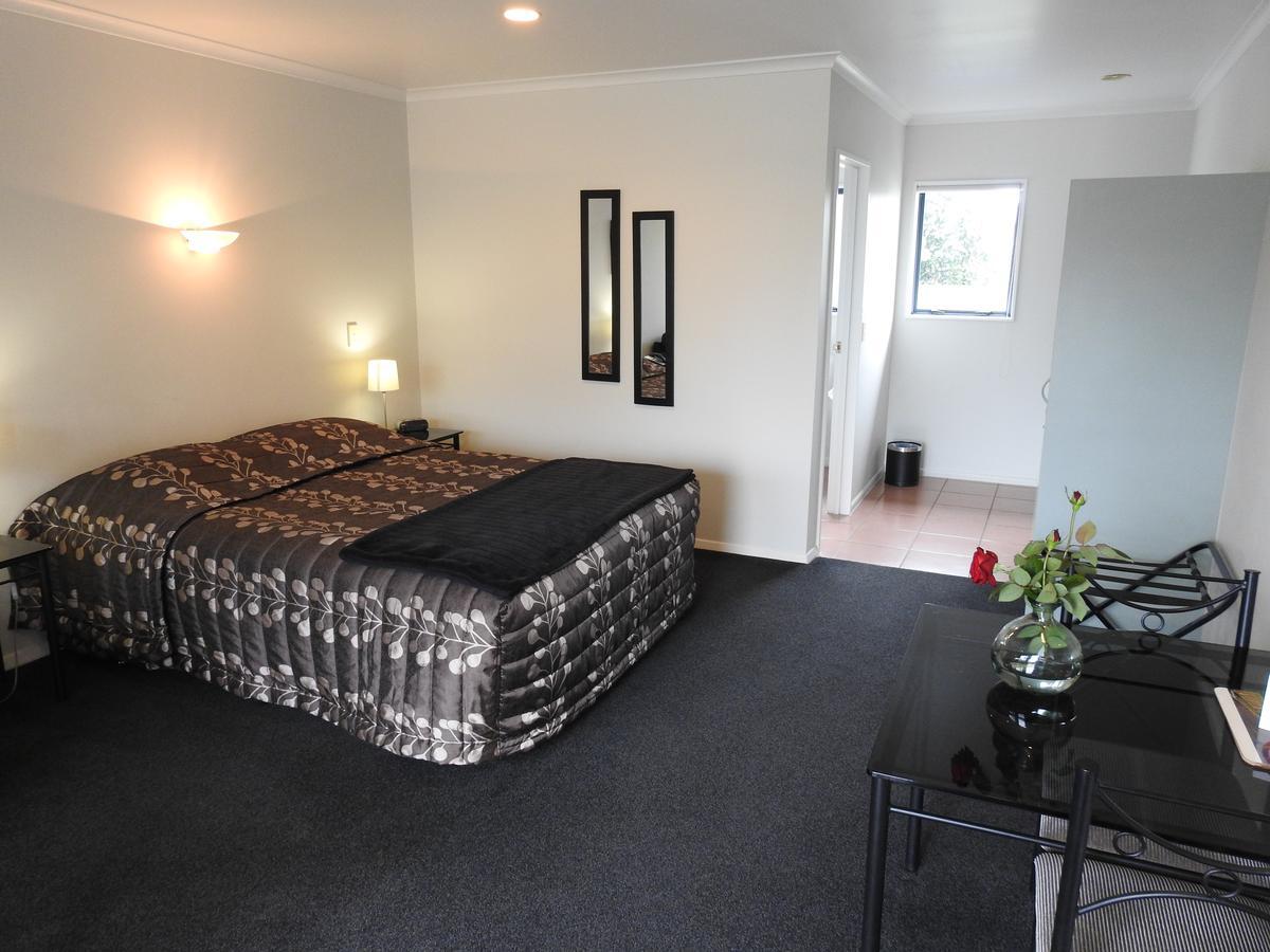 هاويرا Tudor Lodge Motel المظهر الخارجي الصورة