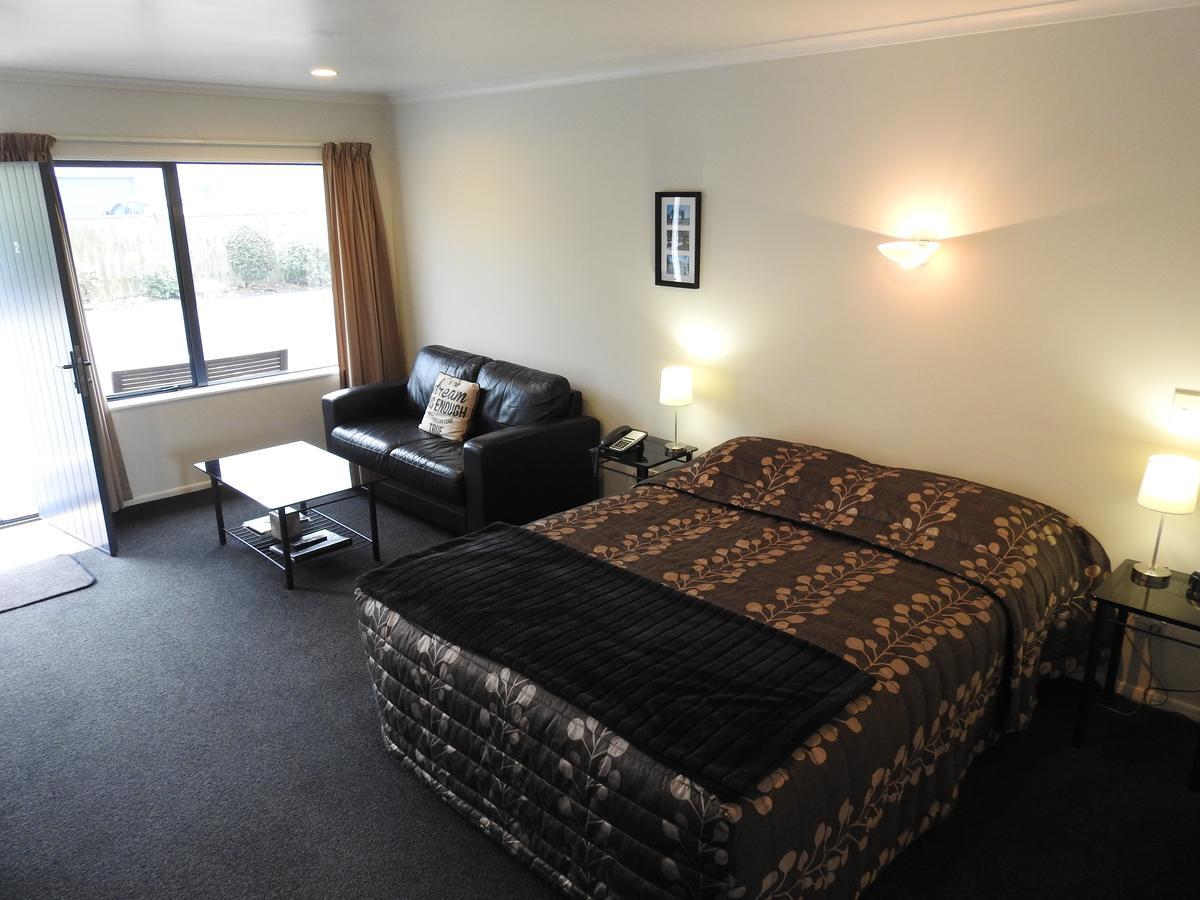 هاويرا Tudor Lodge Motel المظهر الخارجي الصورة