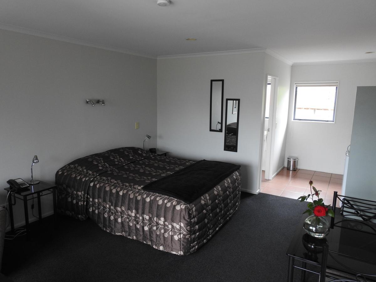 هاويرا Tudor Lodge Motel المظهر الخارجي الصورة