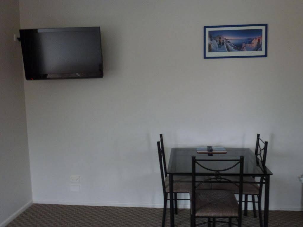 هاويرا Tudor Lodge Motel المظهر الخارجي الصورة